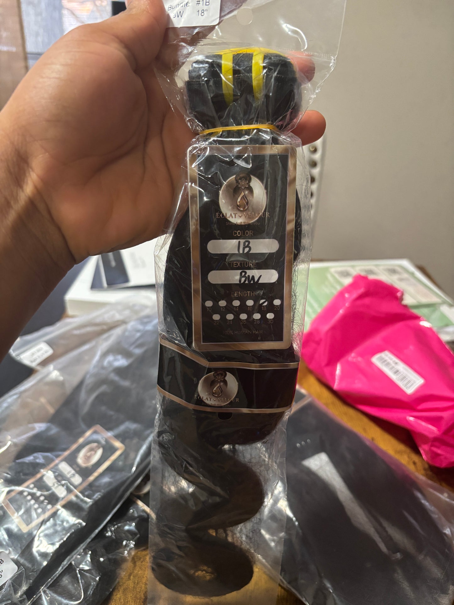 Eclat Velour Body Wave Human Hair Bundle (Single Bundle)